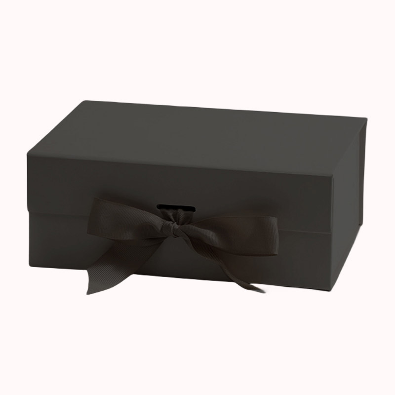 קופסת מתנה סרט סאטן - שחור 29/22/10.5 1