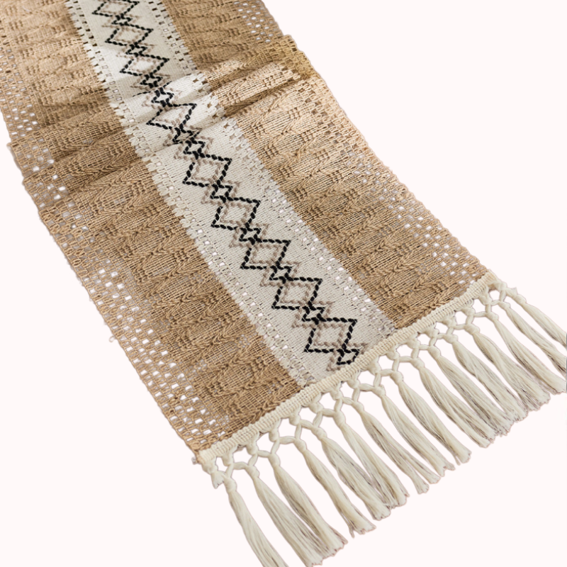 ראנר לשולחן ארוג בסגנון בוהו - דגם גיאומטרי בגווני אדמה 30*180 ס"מ 1