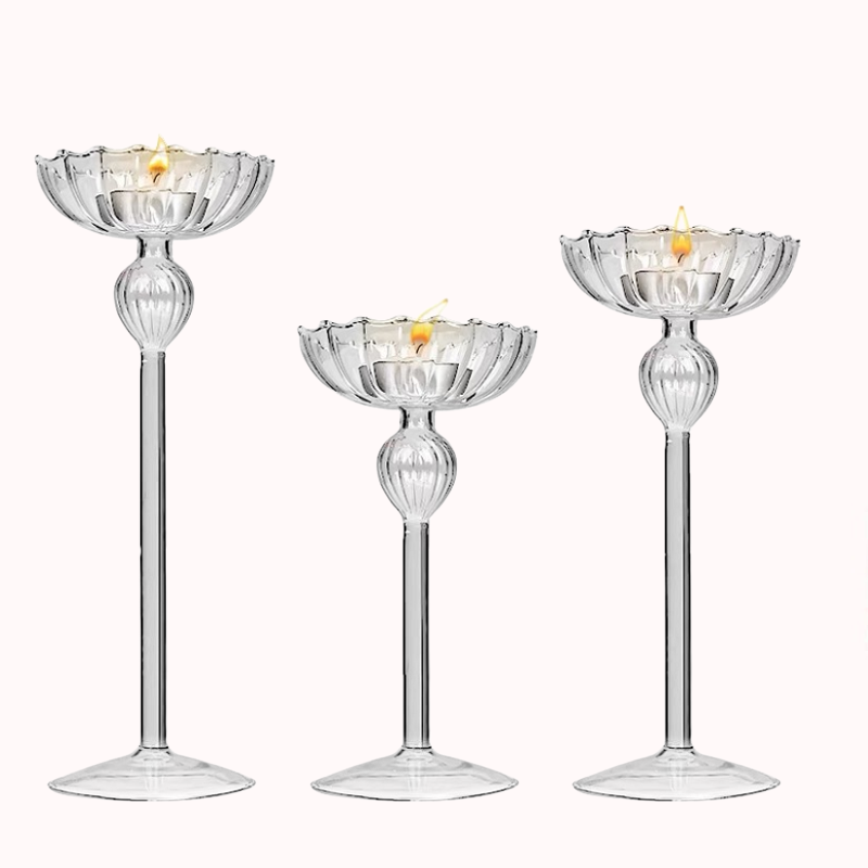 פמוטים על רגל בעיצוב עלי כותרת סט 3יחידות 1