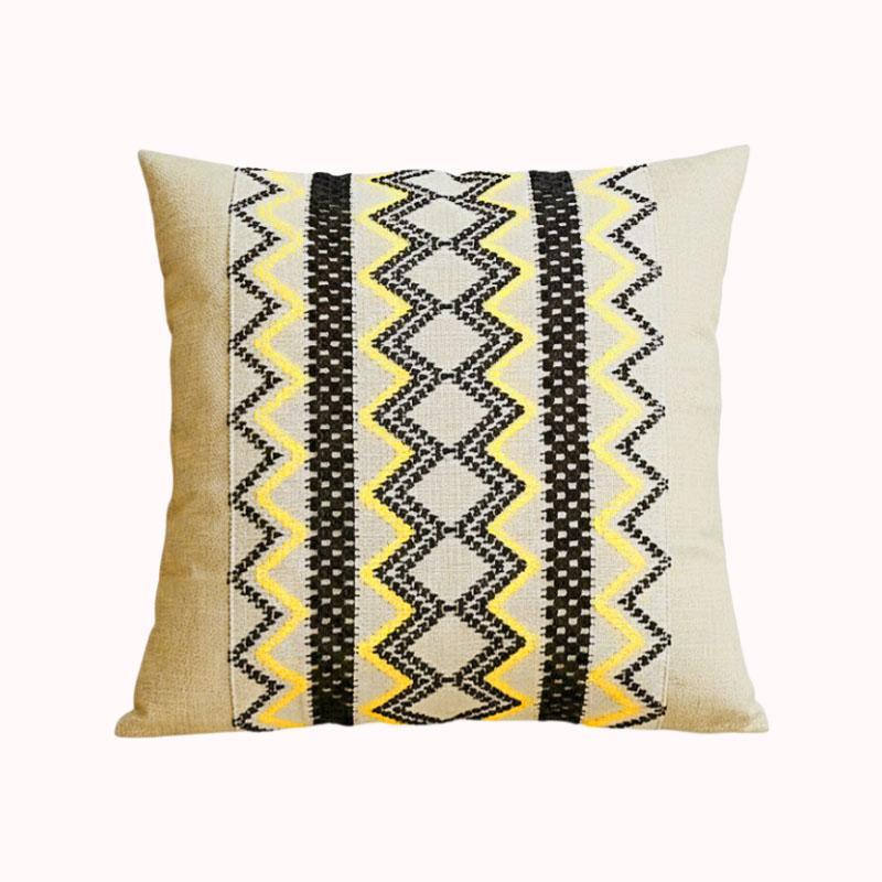 כיסוי דקורטיבי לכרית נוי - ארוג בסגנון בוהו דגם זיגזג שחור 1