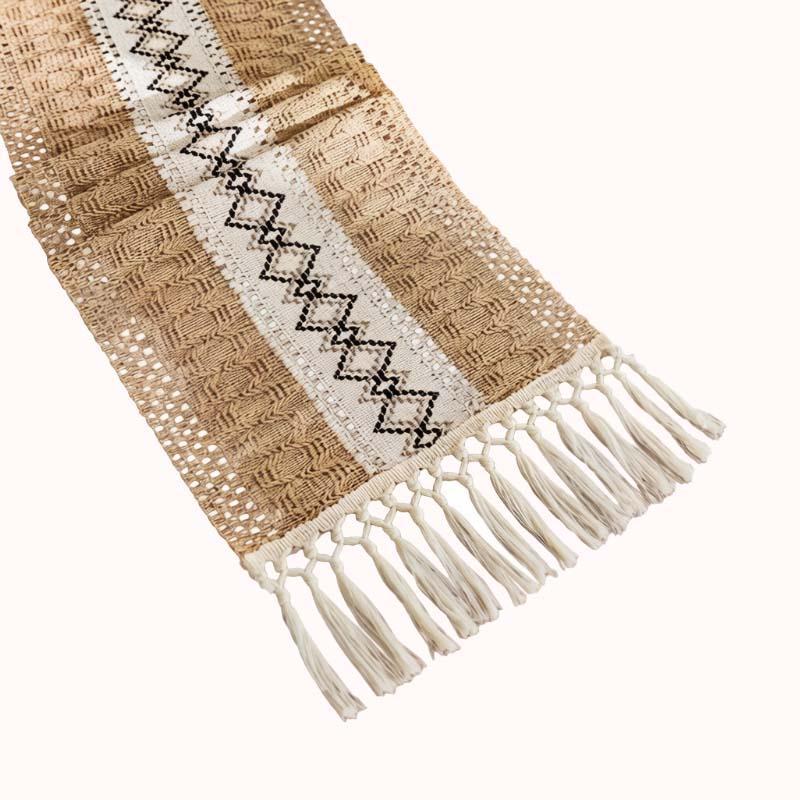 ראנר לשולחן ארוג בסגנון בוהו - דגם גיאומטרי בגווני אדמה 30*180 ס"מ 1