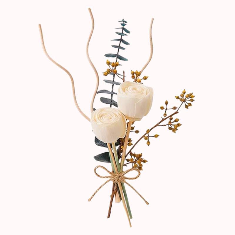 זר ורדי סולָה עם אקליפטוס למפיץ ריח 1